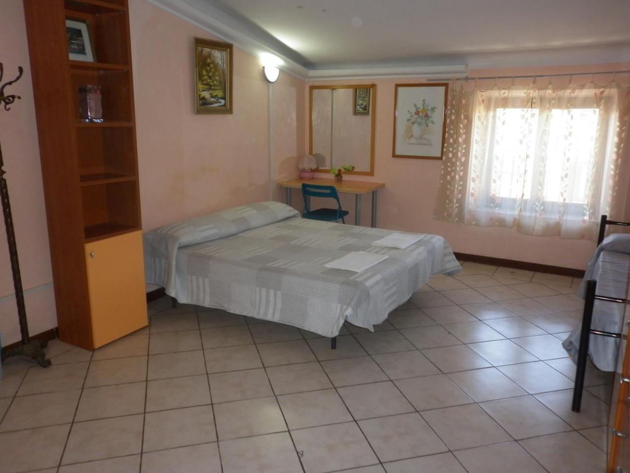 Roma Inn 2000 Kültér fotó